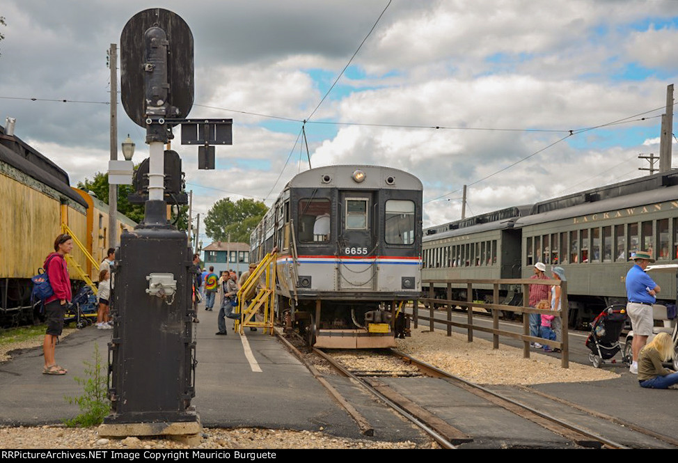 CTA Chicago Transit Authority Electric car